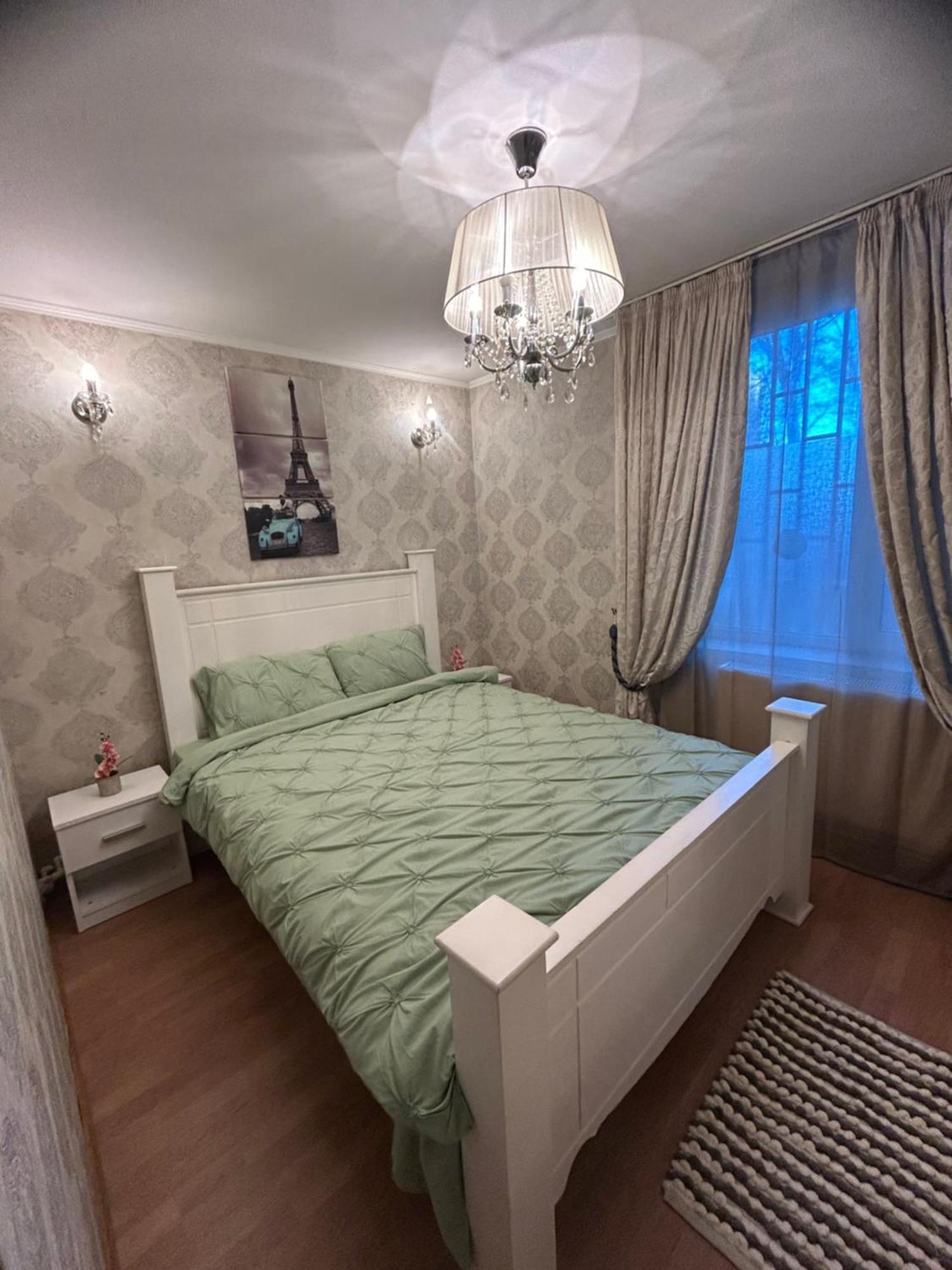 Little Paris Gare Du Nord Apartman Bukarest Kültér fotó