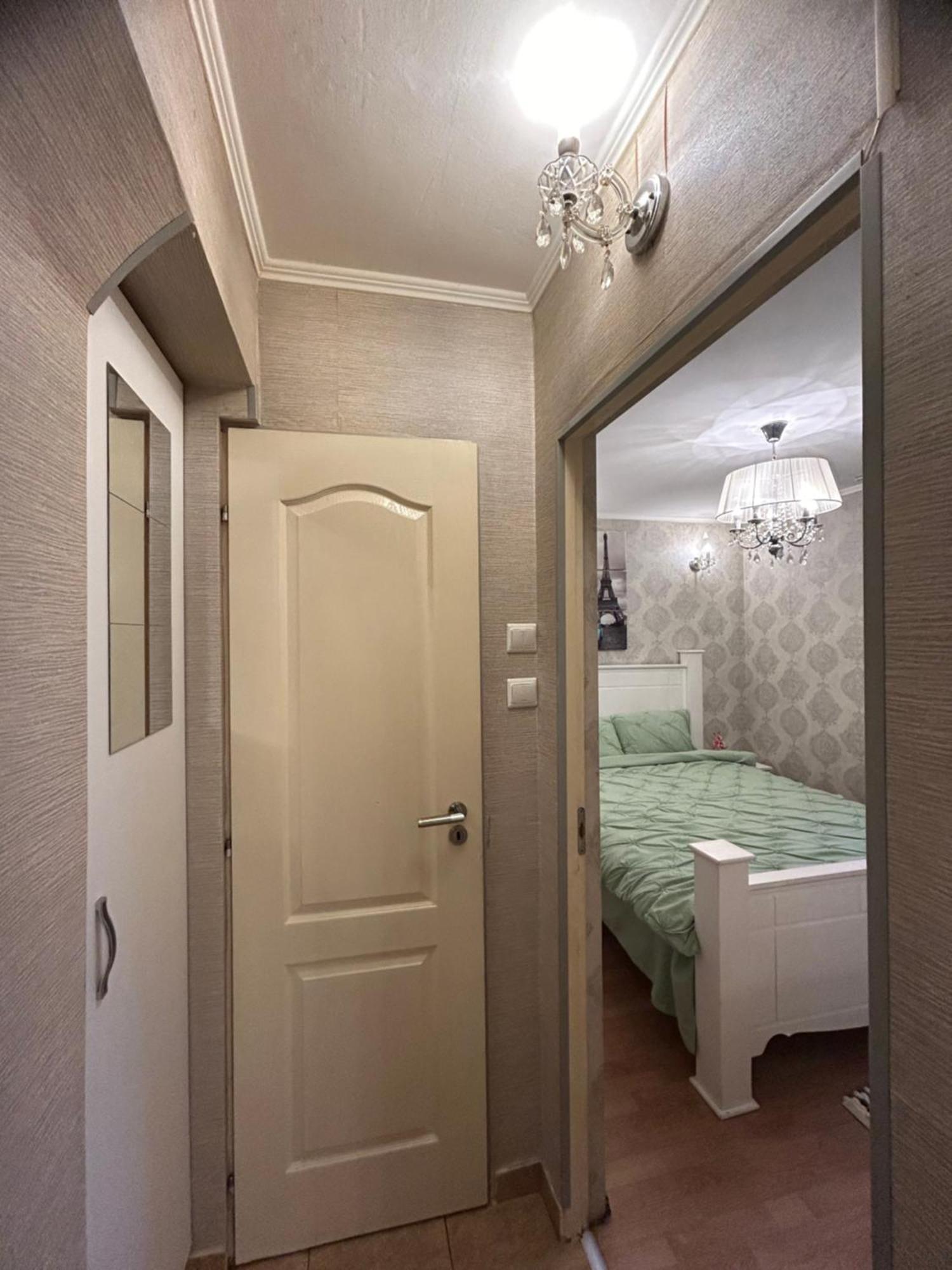 Little Paris Gare Du Nord Apartman Bukarest Kültér fotó