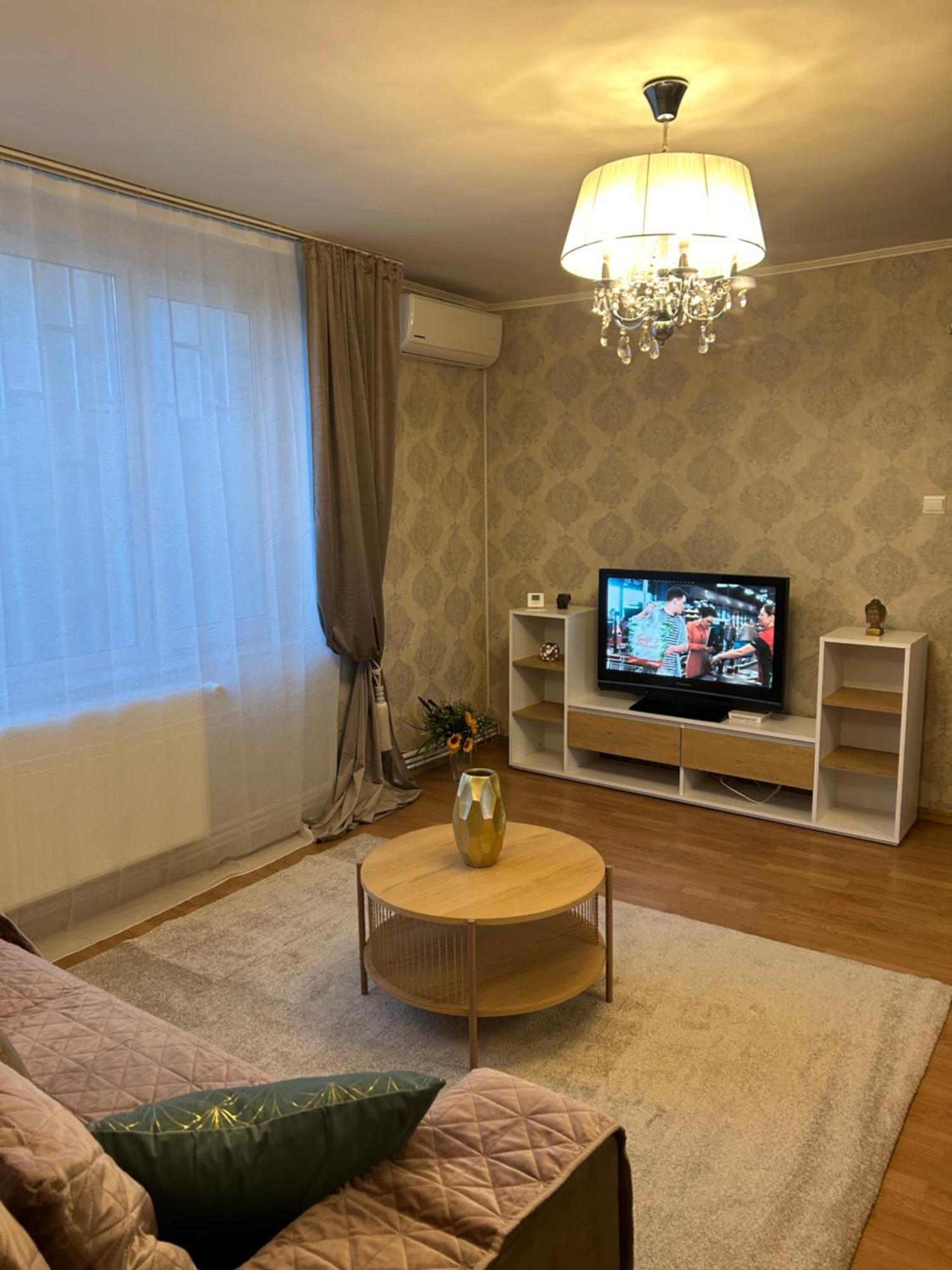Little Paris Gare Du Nord Apartman Bukarest Kültér fotó